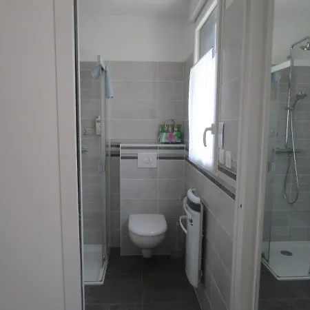 D'hote, Plage, Petit-dejeuner Bio 3* רויאן