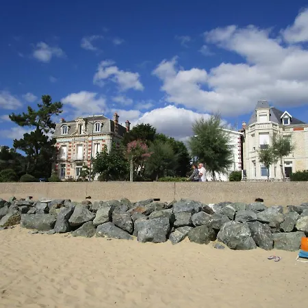 D'hote, Plage, Petit-dejeuner Bio 3* Royan