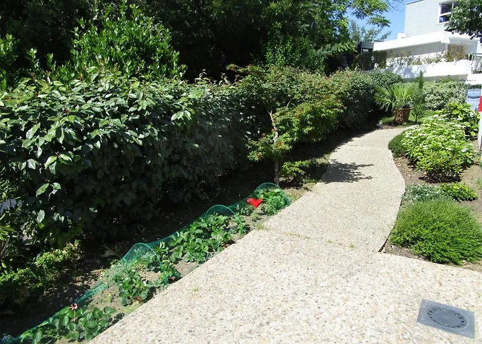 Bed & Breakfast D'hote, Plage, Petit-dejeuner Bio 3*