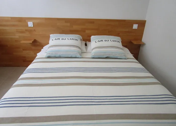 Bed & Breakfast D'hote, Plage, Petit-dejeuner Bio 3*